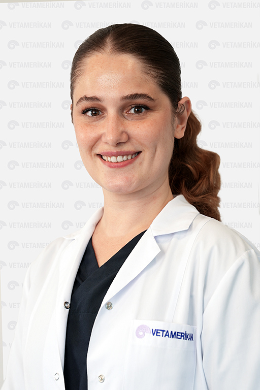 Dr. Dr. Yağmur Koçak